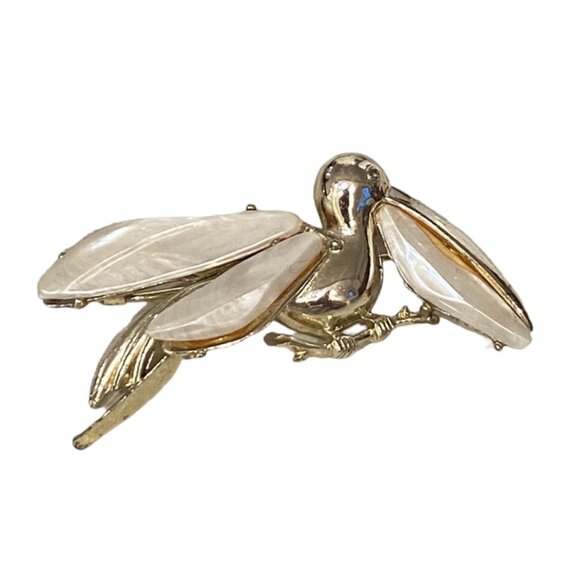 Coro Signed Pelecan Bird Brooch Gold tone White MOP simulation - Picture 1 of 7